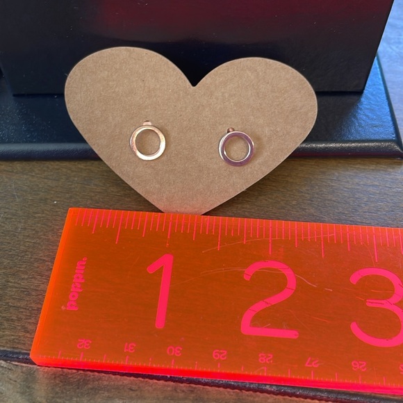 Minimalist 14k gold plated sterling silver earrings EUC - Picture 1 of 3